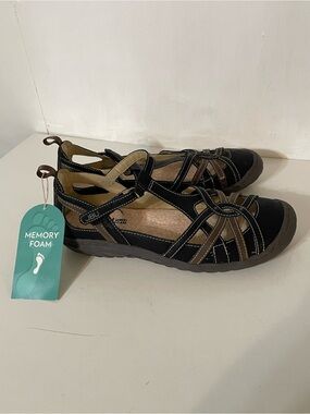 JBU Shoes NWT